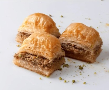 2 Kg Taze ve Çıtır Cevizli Baklava Tepsisi Uşak pasta