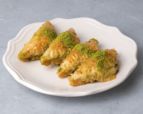 Geleneksel 750 Gr Fıstıklı Şöbiyet Tatlısı Uşak pasta
